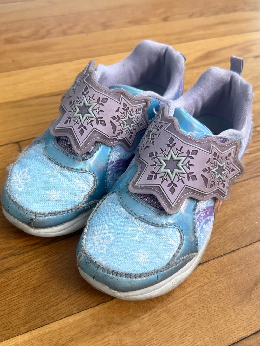 Disney Frozen Kids' Light-Up Sneakers, size 12